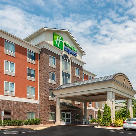 Holiday Inn Express & Suites Statesville Exterior photo