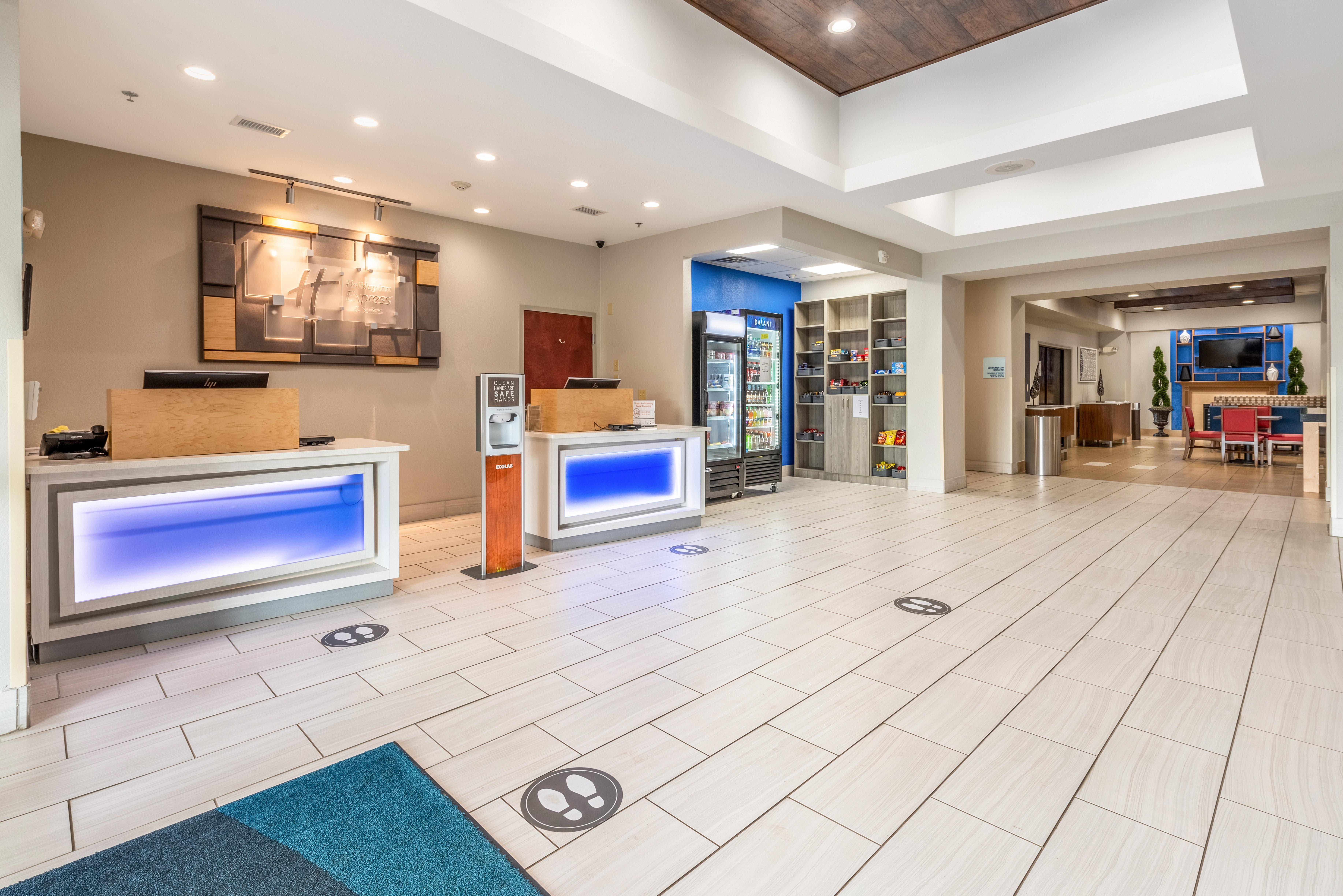 Holiday Inn Express & Suites Statesville Exterior photo