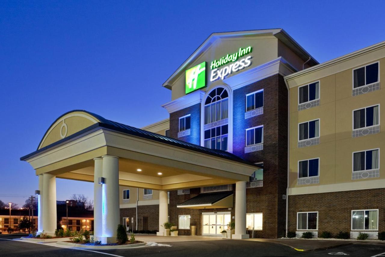 Holiday Inn Express & Suites Statesville Exterior photo